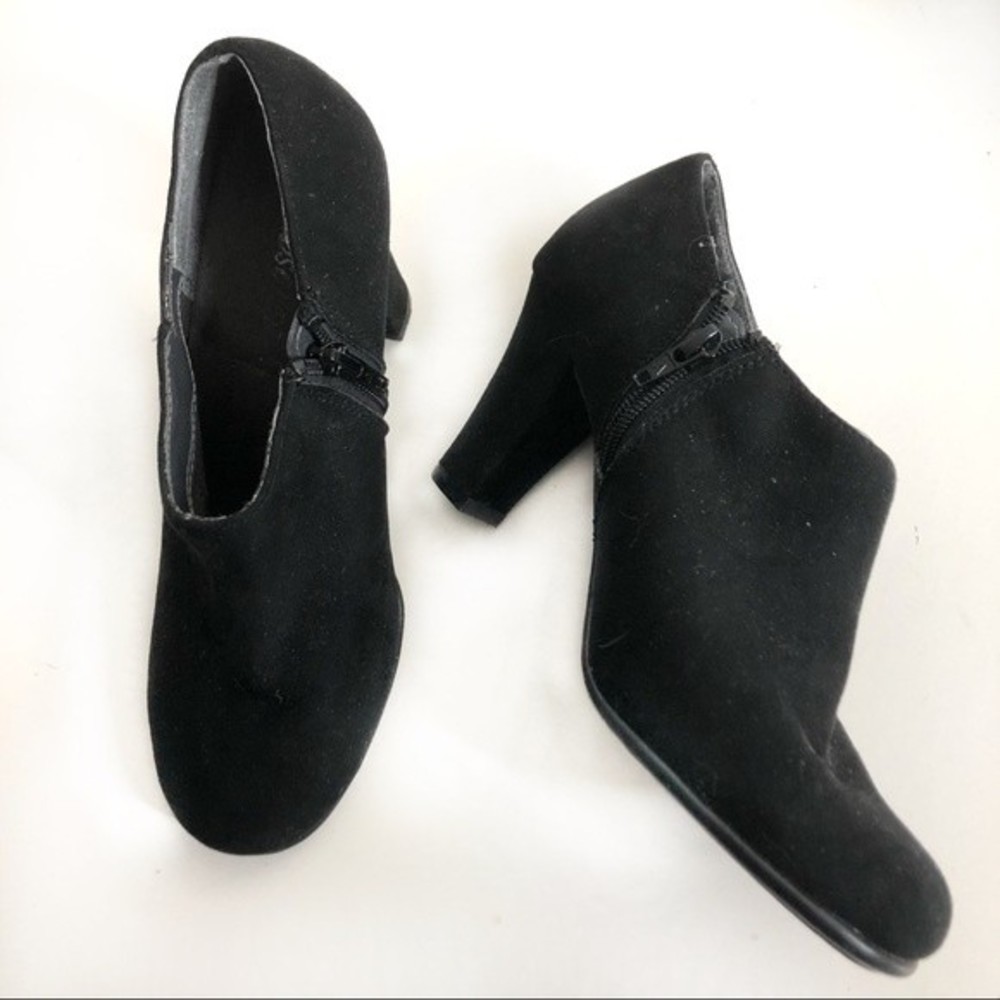 Aerosoles Outrole Faux Suede Booties Black 7.5